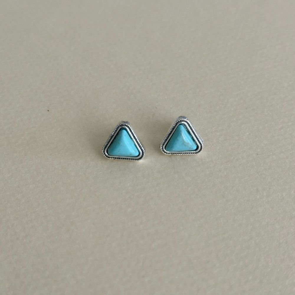Boho Triangle Stud Earrings N1750